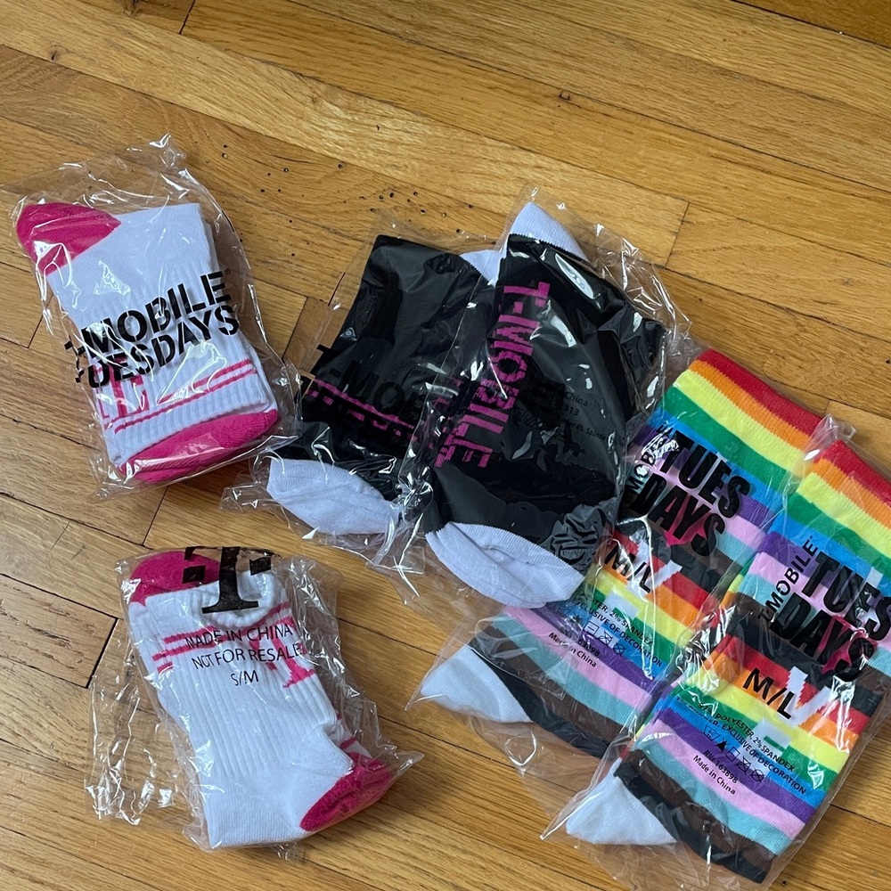 T Mobile Socks